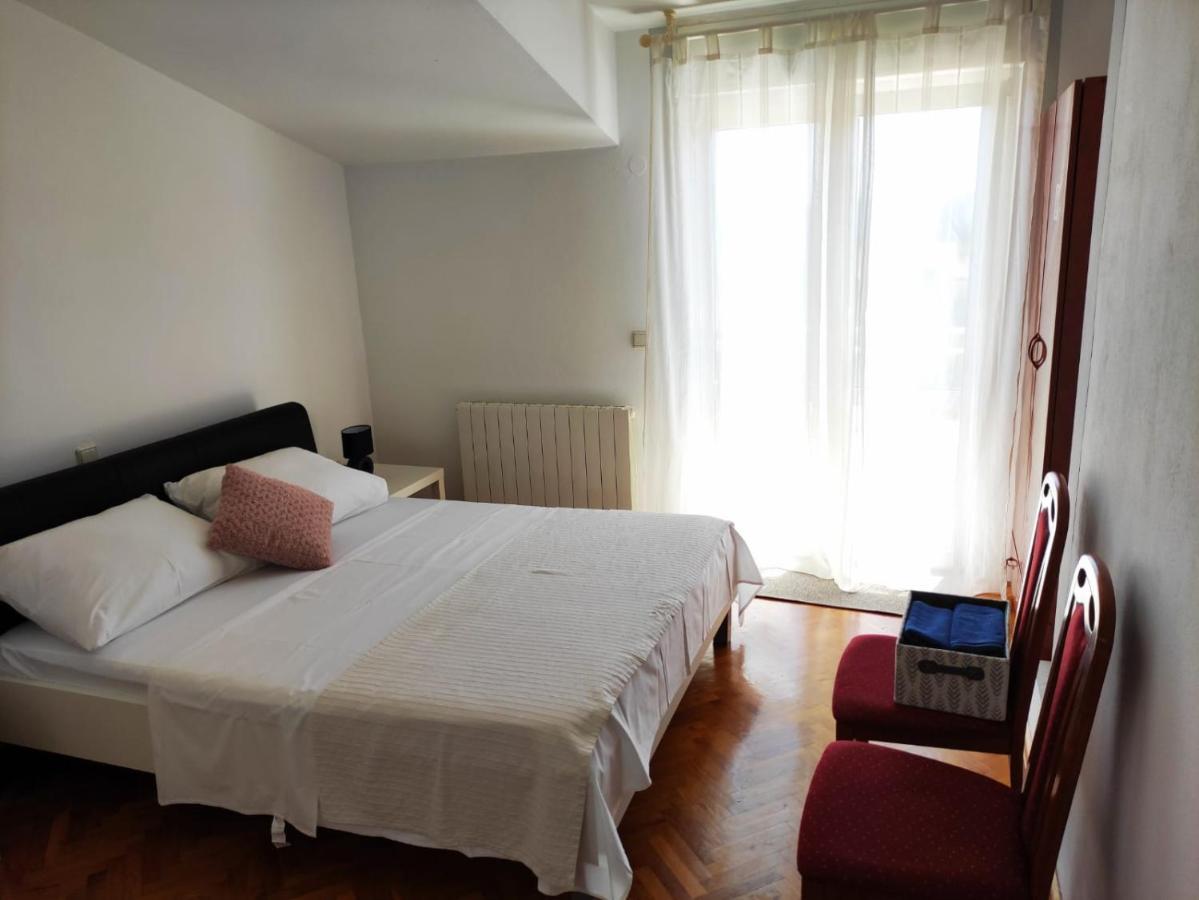 Guesthouse Varnica Kaštel Lukšić Exteriör bild