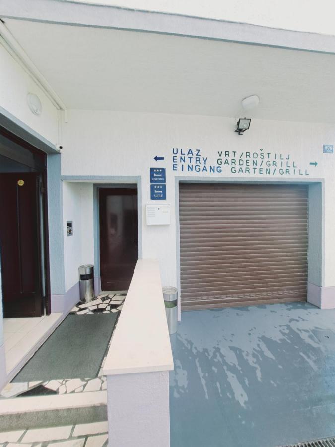 Guesthouse Varnica Kaštel Lukšić Exteriör bild